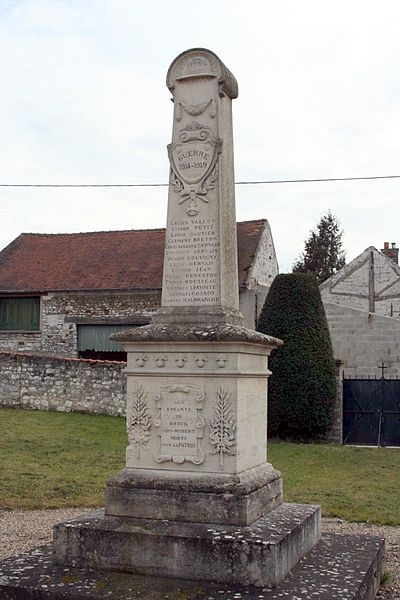 War Memorial Breuil-Bois-Robert