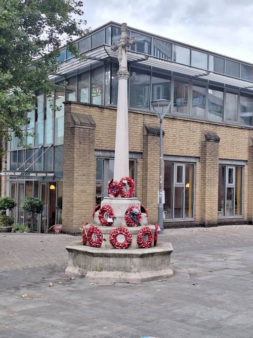 Oorlogsmonument Putney #1