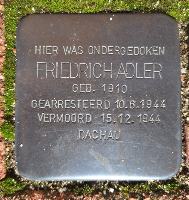 Stolpersteine Dorpsstraat 77 #2