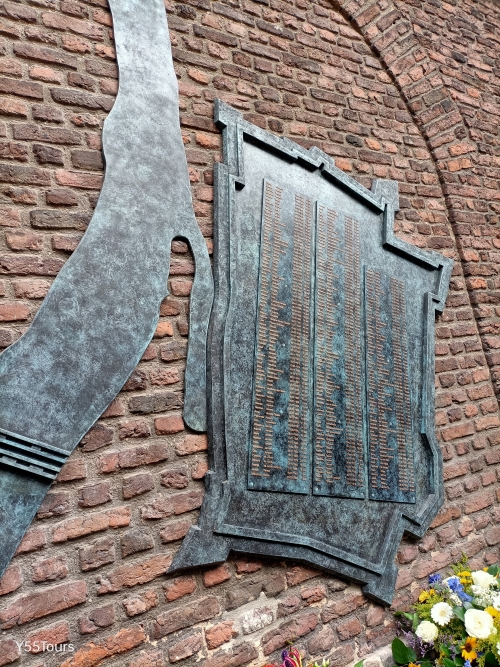 Monument Slachtoffers Bombardementen Venlo #3