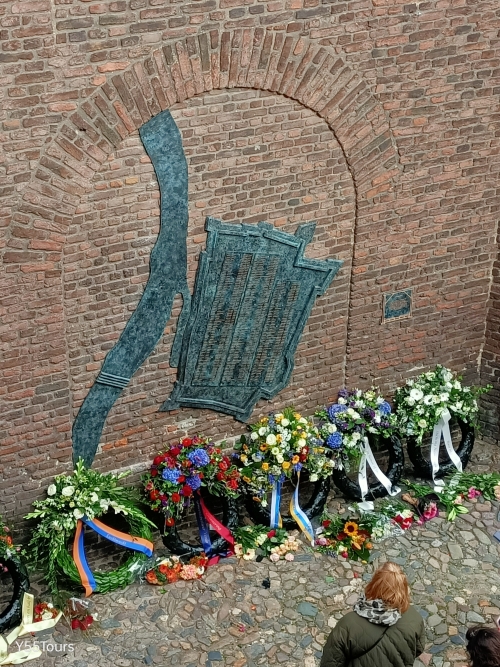 Monument Slachtoffers Bombardementen Venlo #4