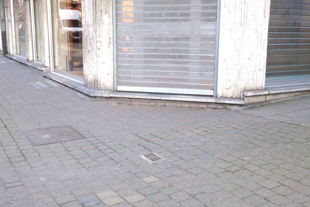 Stumbling Stones Blaesstraat 80 #2