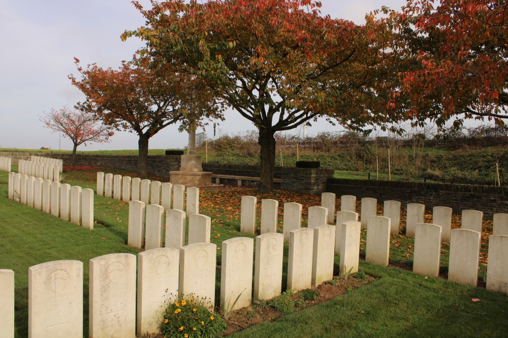 Commonwealth War Cemetery l'Homme Mort #2