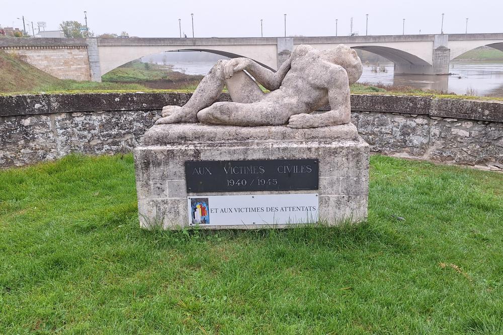 Memorial Civilian Casualties Saumur