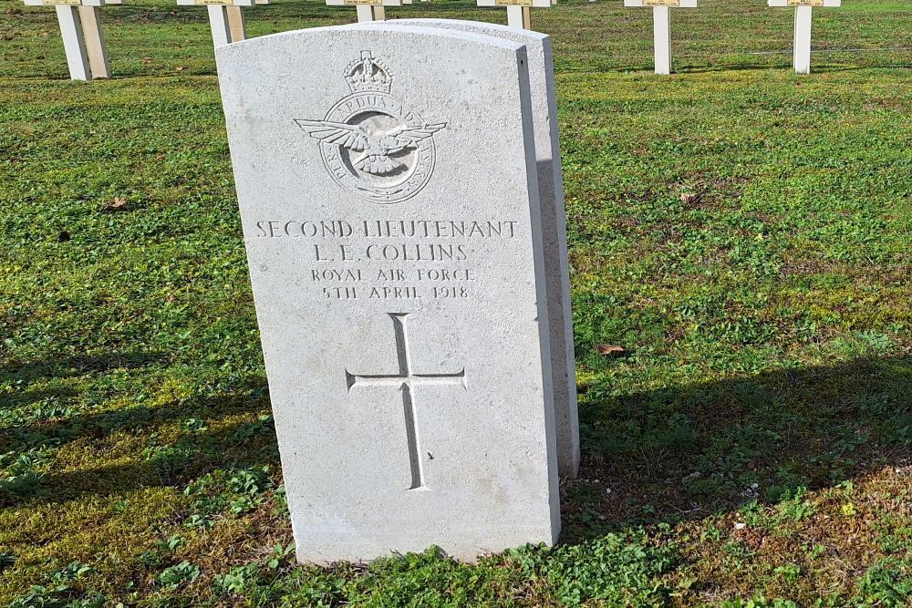 Commonwealth War Graves Fère-Champenoise #1