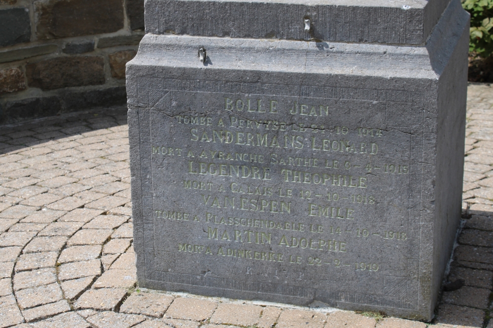 War Memorial Acoz Lausprelle #2