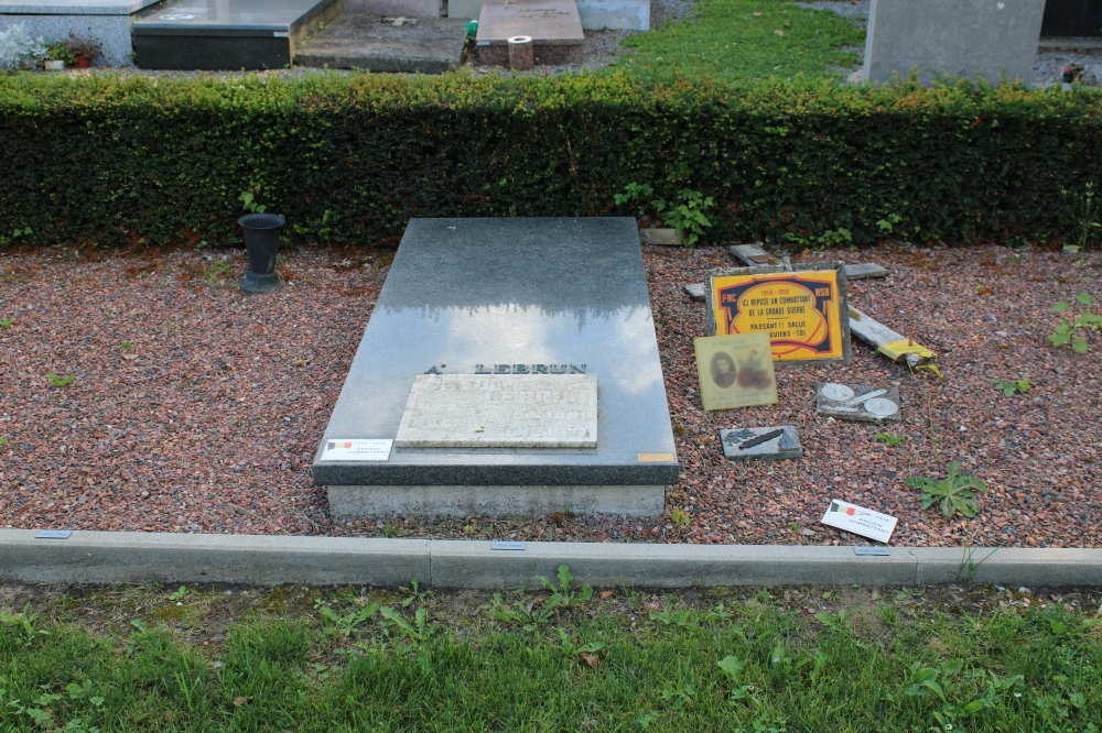 Belgian Graves Veterans Gerpinnes Old Cemetery #4