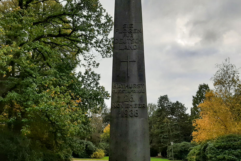 Memorials & Graves Cemetery Friedhof Ohlsdorf Hamburg #2