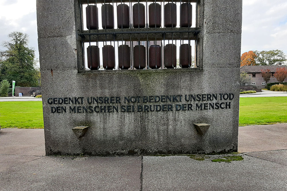 Monument Nationaal Socialisme Begraafplaats Friedhof Ohlsdorf Hamburg #4