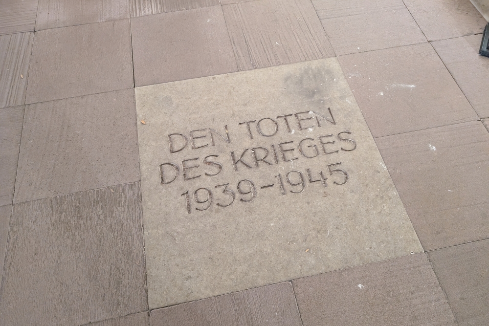 War Memorial Dom Verden #5