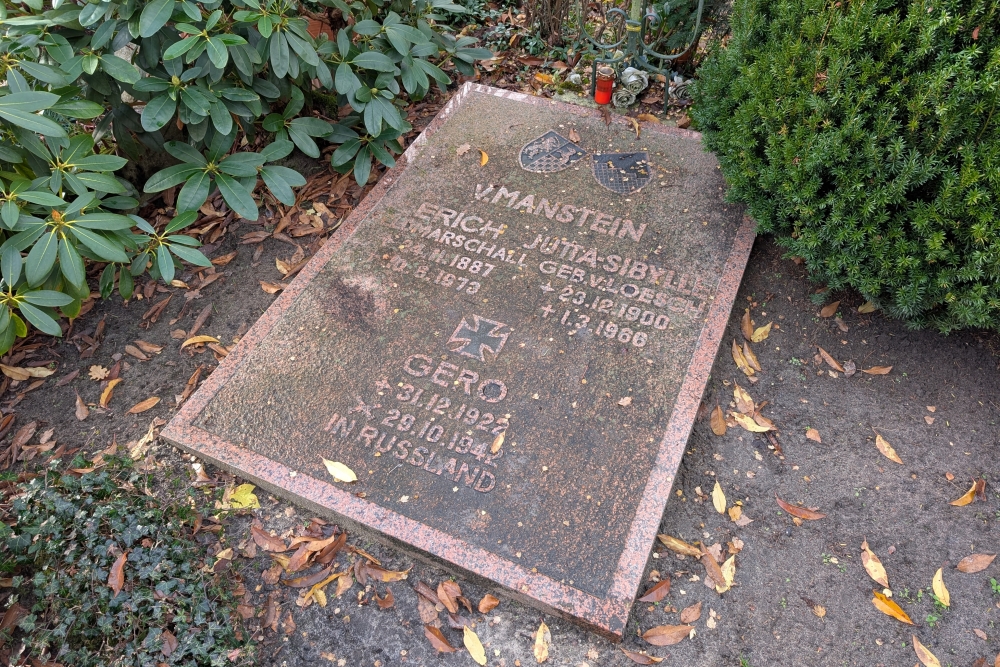 Tombstone Erich von Manstein #3