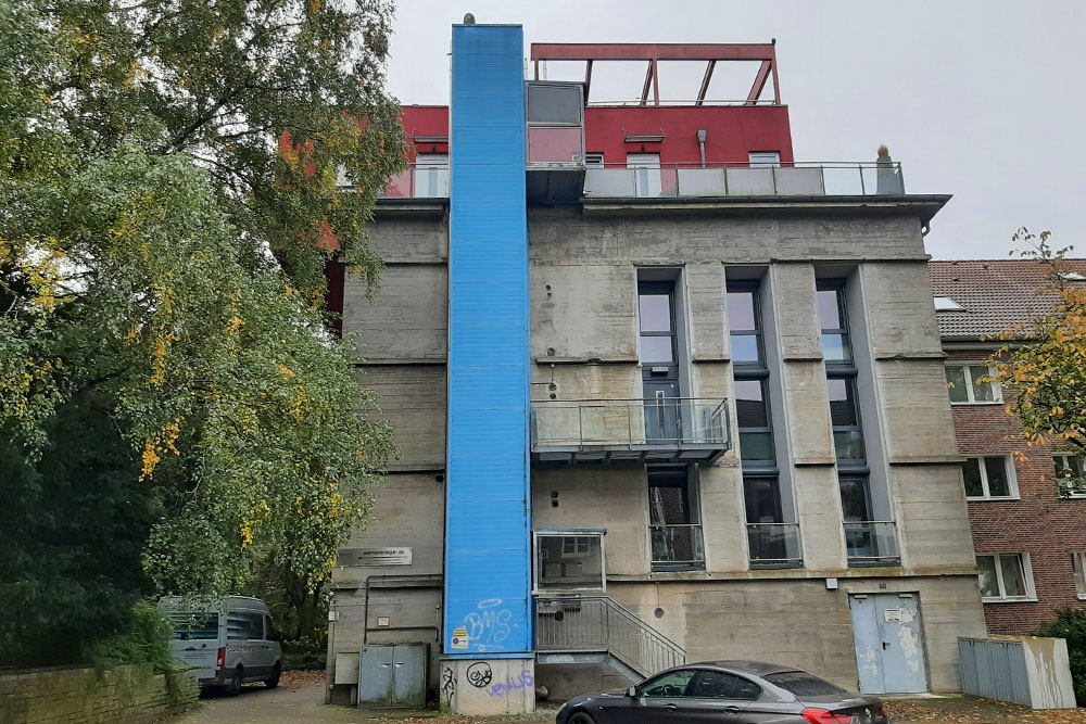 Air-Raid Shelter Tonistrae