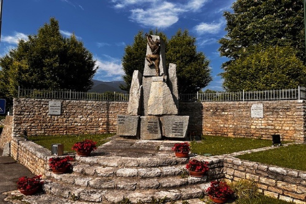 Oorlogsmonument Alpini Portese #1