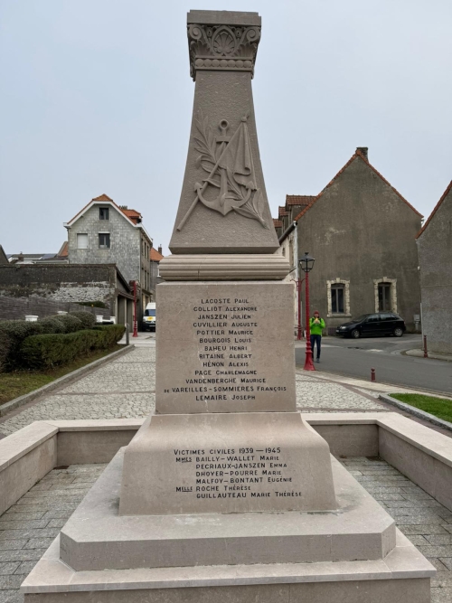 War Memorial Ambleteuse #3