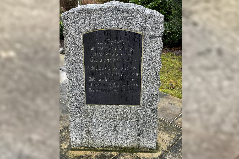 War Memorial Holthausen #4