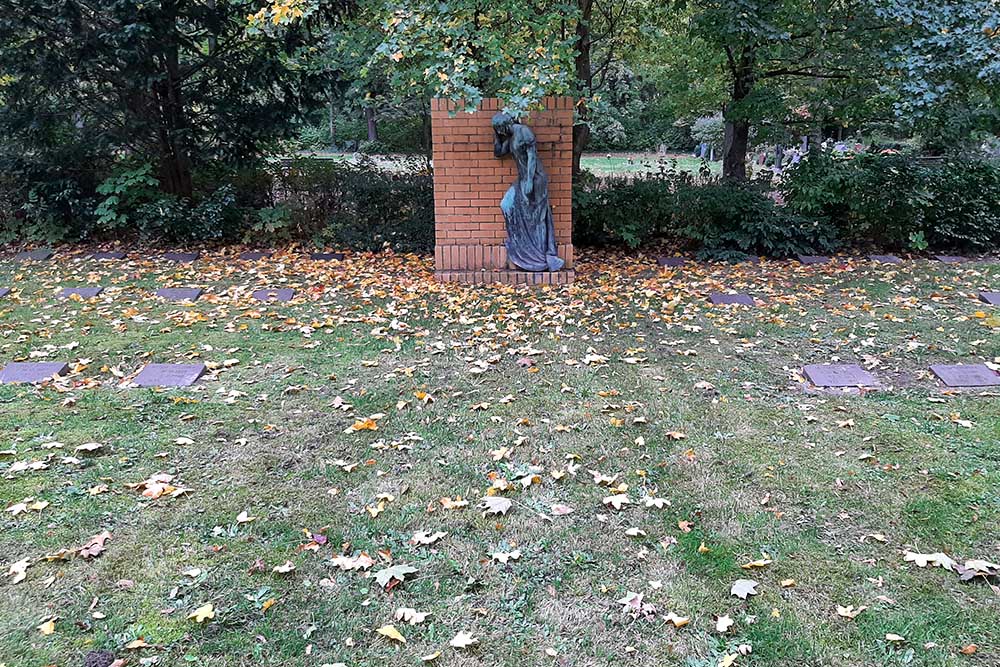 German War Graves Georgen-Parochial-Friedhof II #4