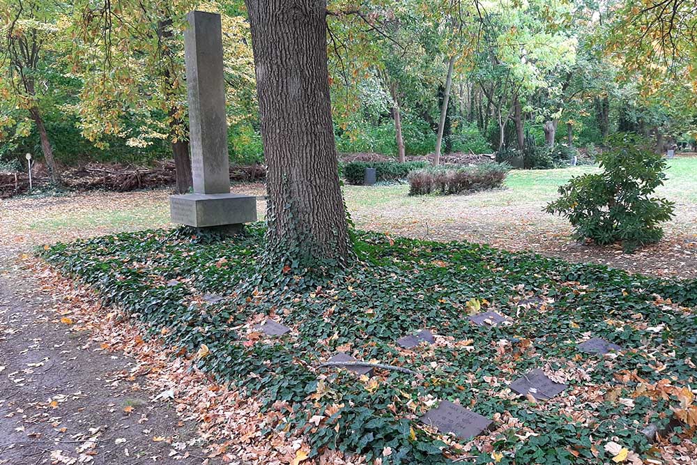 Duitse Oorlogsgraven en Monument Burgerslachtoffers