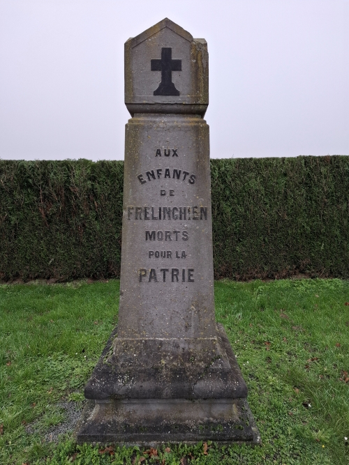 War Memorial Frelinghien #1