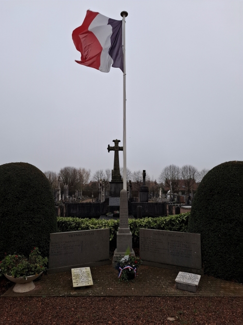 War Memorial Deûlémont Cemetery #1