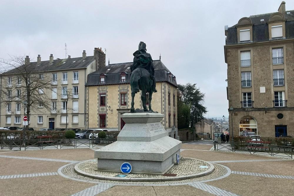 Statue of General Lariboisière #4