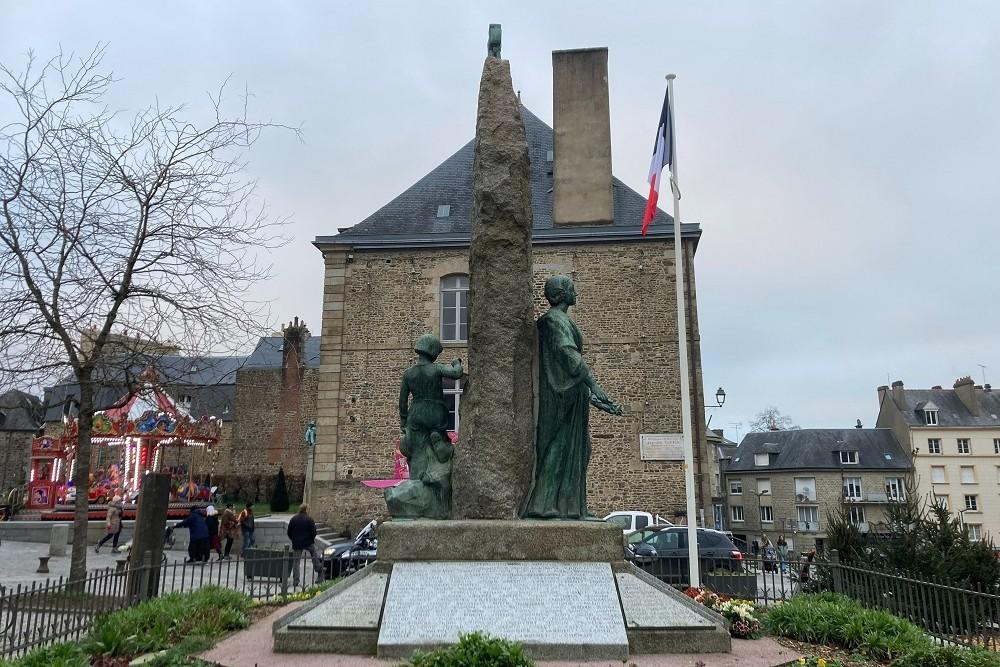 War Memorial Fougères #1