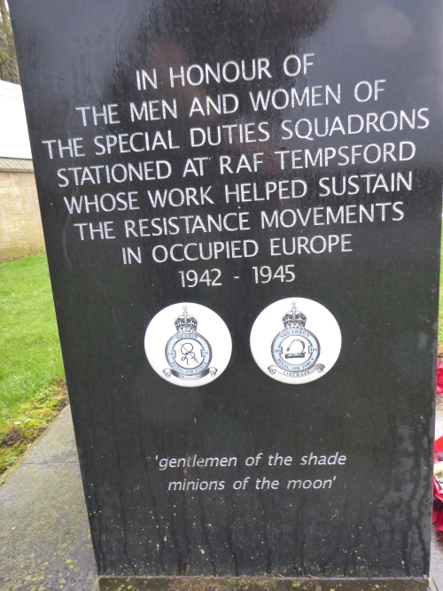 Monument Vrouwelijke SOE Agenten & Special Duties Squadrons Tempsford #2