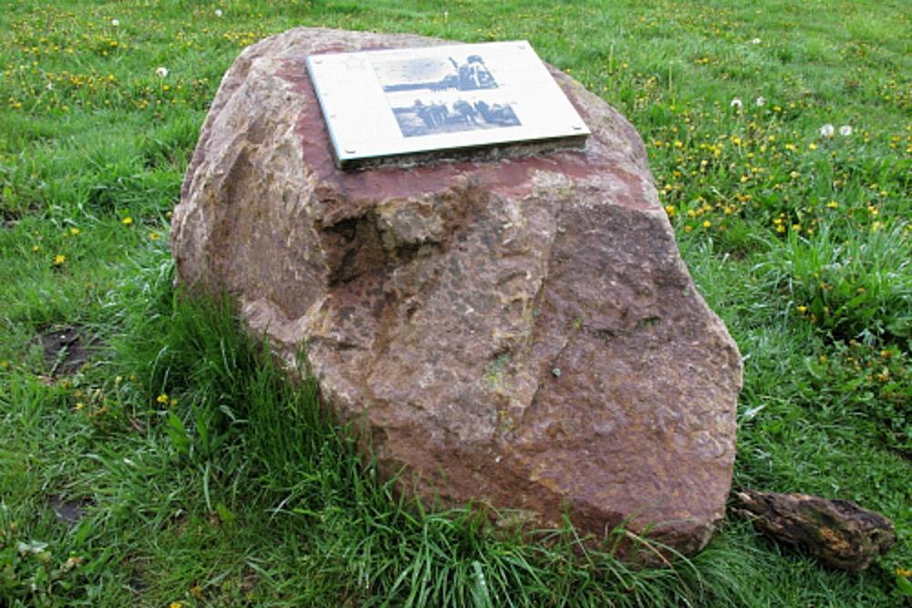 Liberation Route Marker 020: The landing of parachutists and gliders