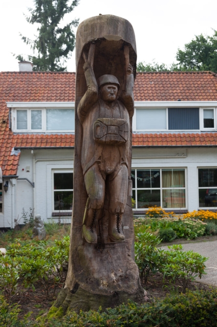 Liberation Route Marker 048: Hotel Sionshof #4