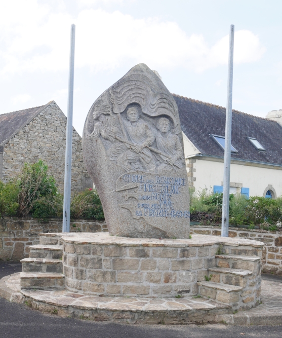 Monument Verzet Finistre Sainte-Marie-du-Mnez-Hom #1