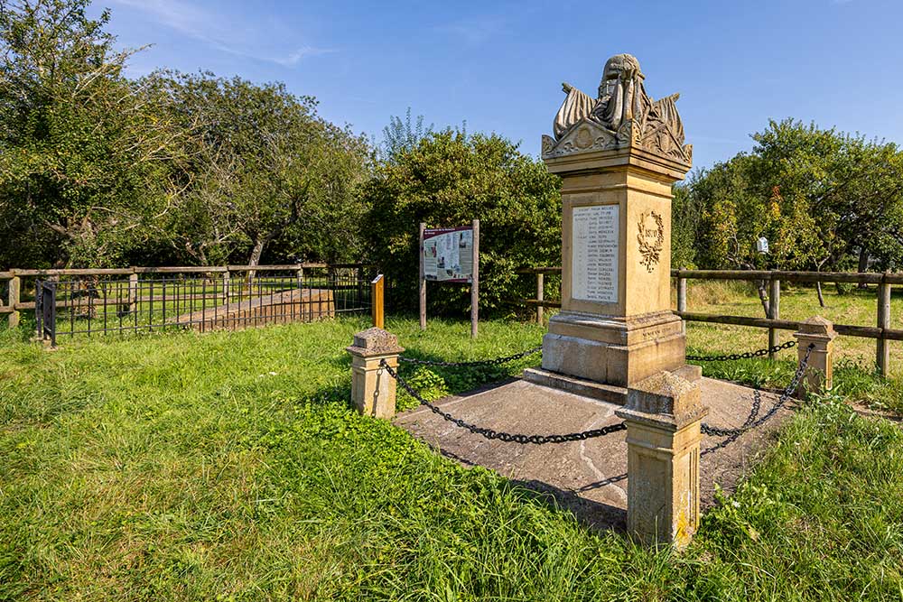 Monument en Massagraf Oost-Pruisische IR Nr.41 en GR Kroonprins Nr.1 #1