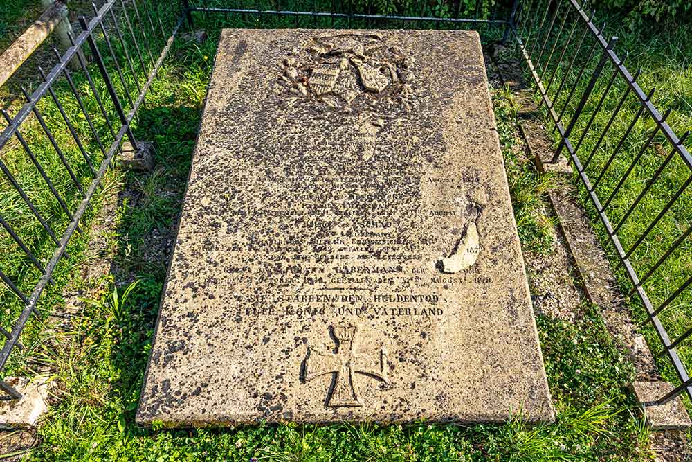 Monument en Massagraf Oost-Pruisische IR Nr.41 en GR Kroonprins Nr.1 #8