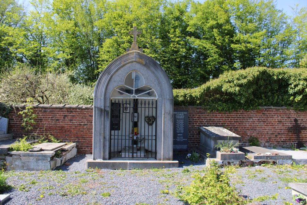Belgische Oorlogsgraven Sars-la-Bruyre
