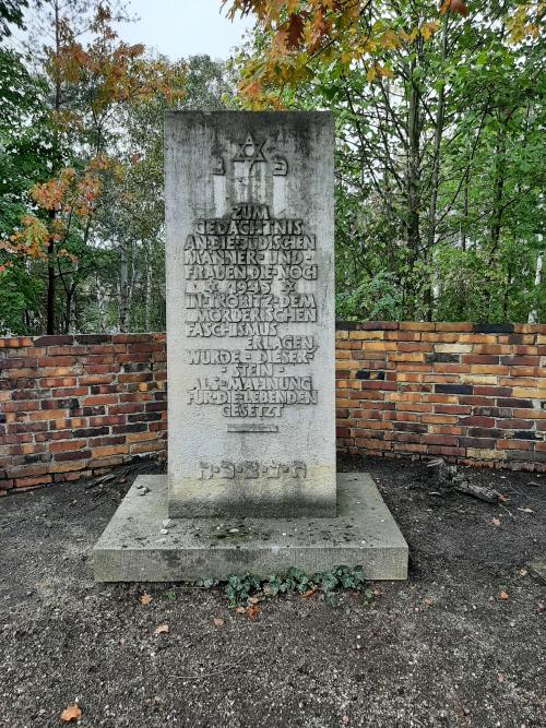 Jewish Graves 