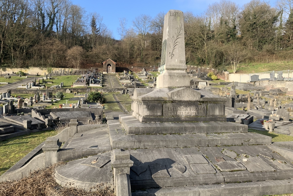 Belgian War Graves Ougre-Sclessin #2