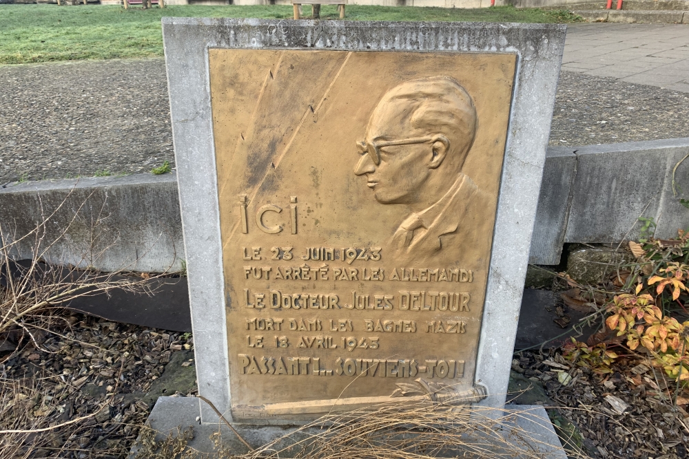 Monument Fallen World War II St-Gilles #1