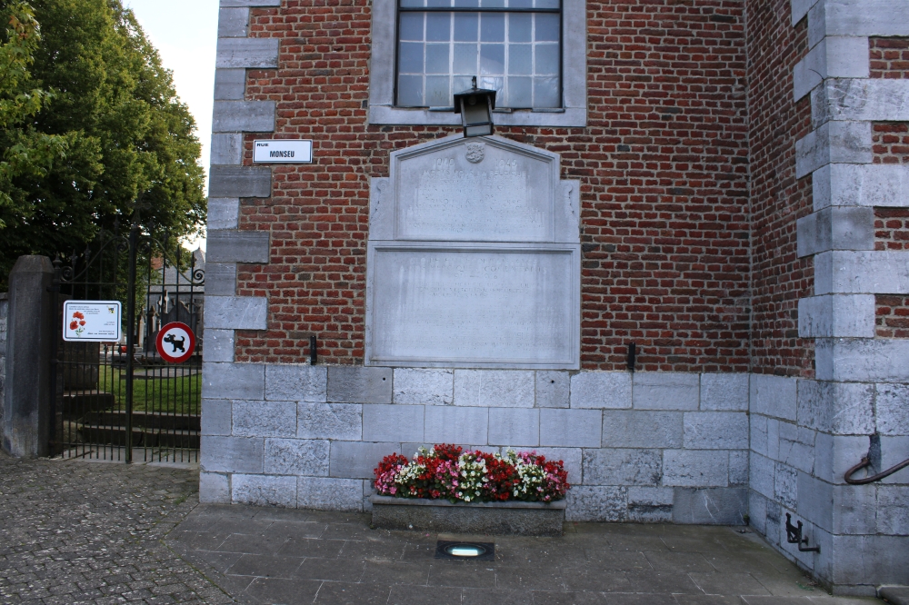 Commemorative Plaques War Victims Denée #2