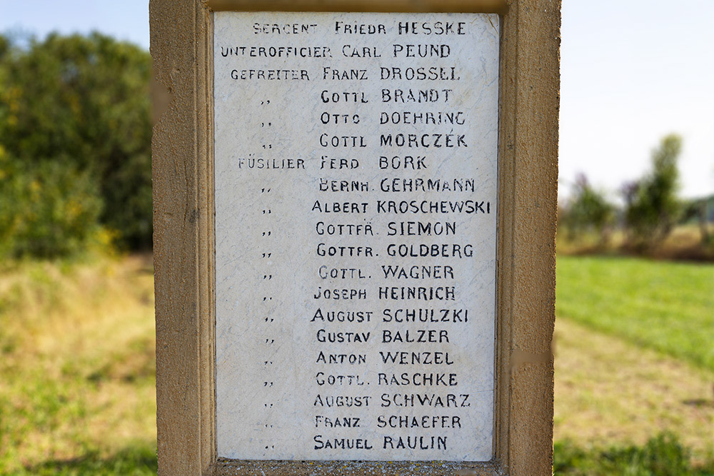 Monument en Massagraf Oost-Pruisische IR Nr.41 en GR Kroonprins Nr.1 #4