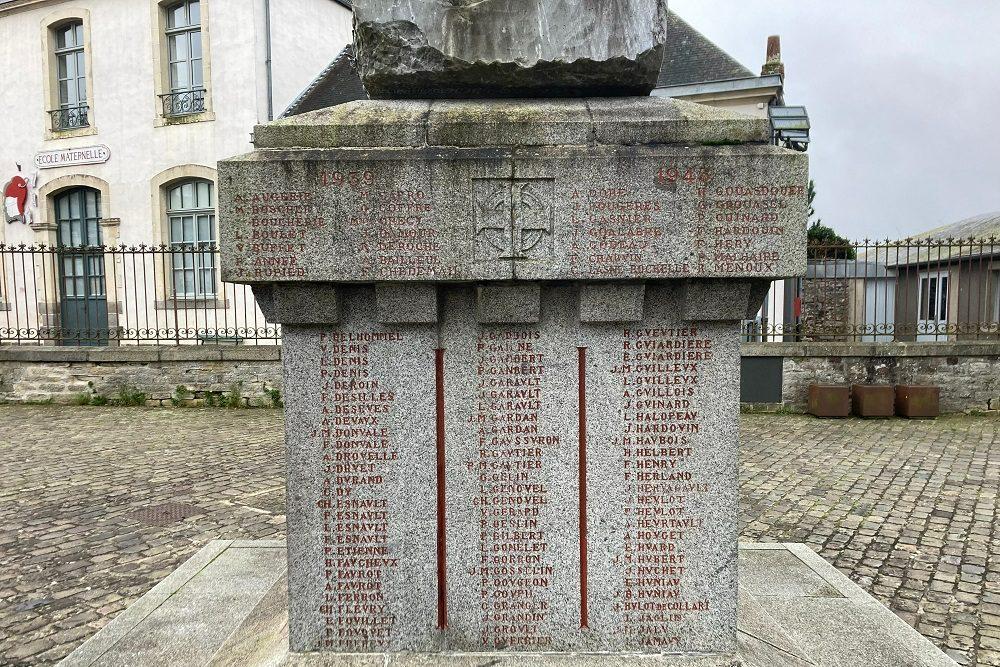 War Memorial Vitr #4