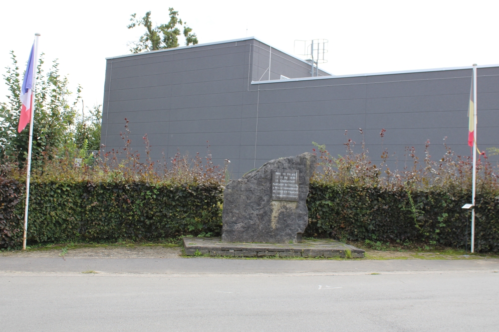 Monument Franse Commandant Marescot Du Thilleul	 #1