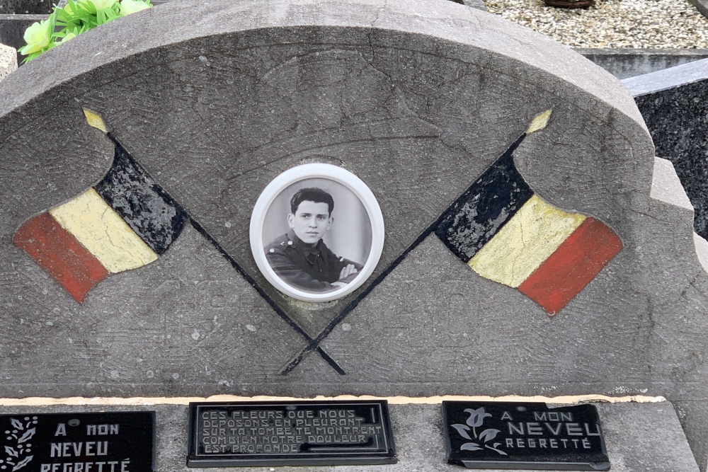 Belgian war graves Xhendelesse #2