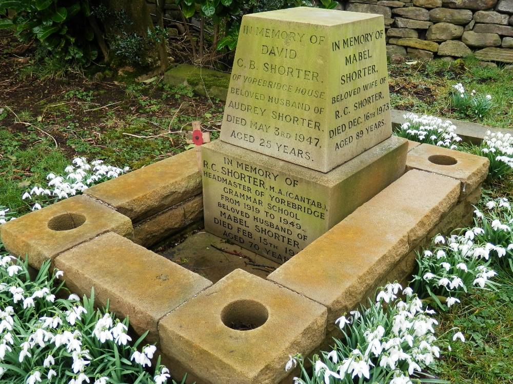 Commonwealth War Grave Bainbridge Cemetery