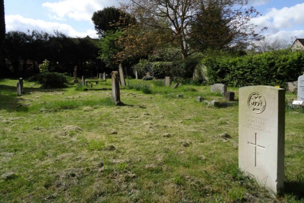 Oorlogsgraf van het Gemenebest East Clandon Cemetery