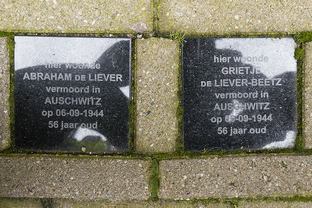 Memorial Stones Hendrik van Viandenstraat 16
