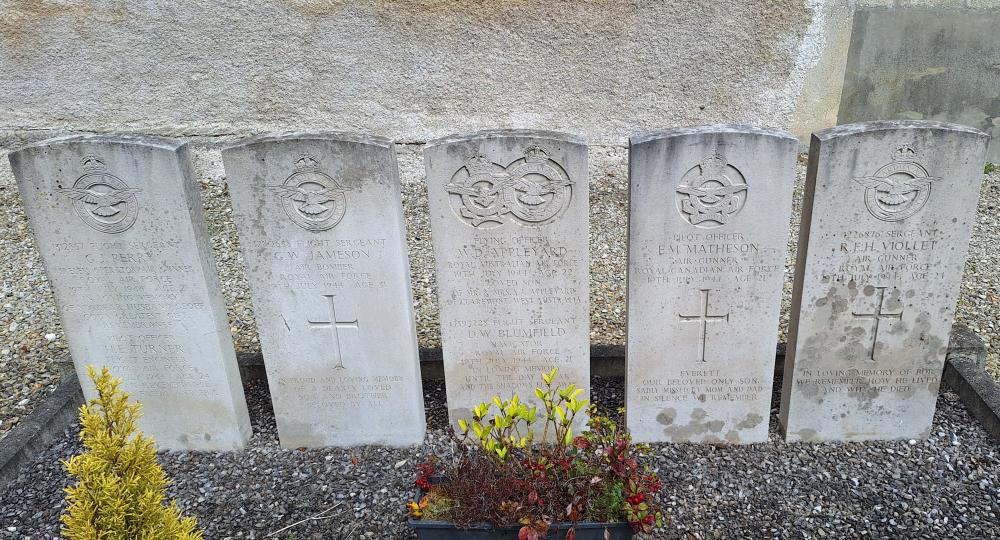 Commonwealth War Graves Granges-sur-Aube #2