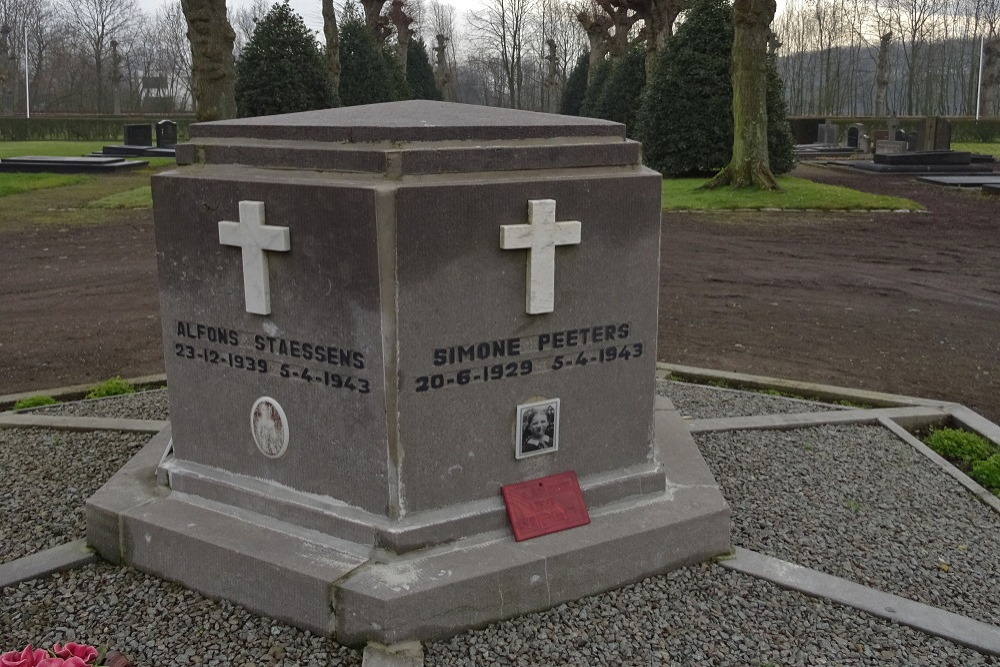Belgian War Graves Boechout