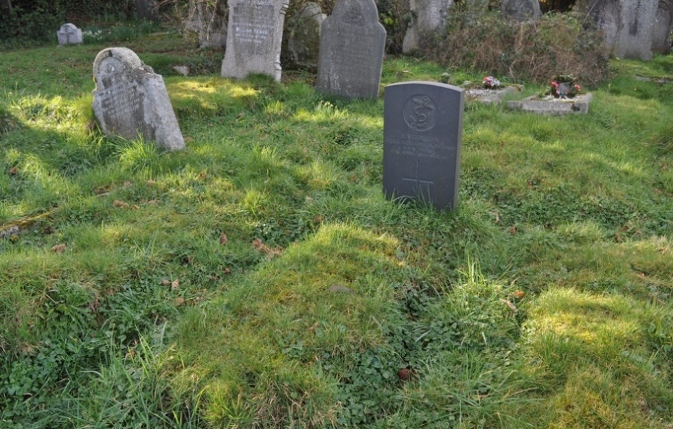 Commonwealth War Grave St. Cleer General Cemetery