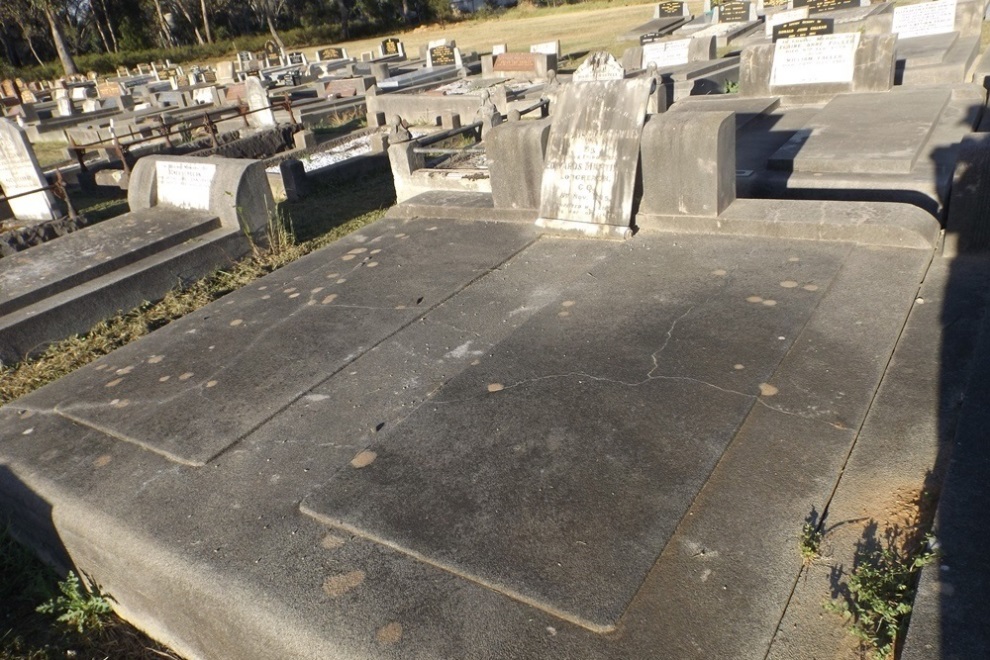 Commonwealth War Grave Chiltern Cemetery