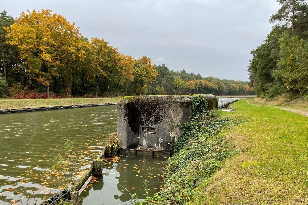 Bunker 6f Border Defence Bocholt-Herentals Canal