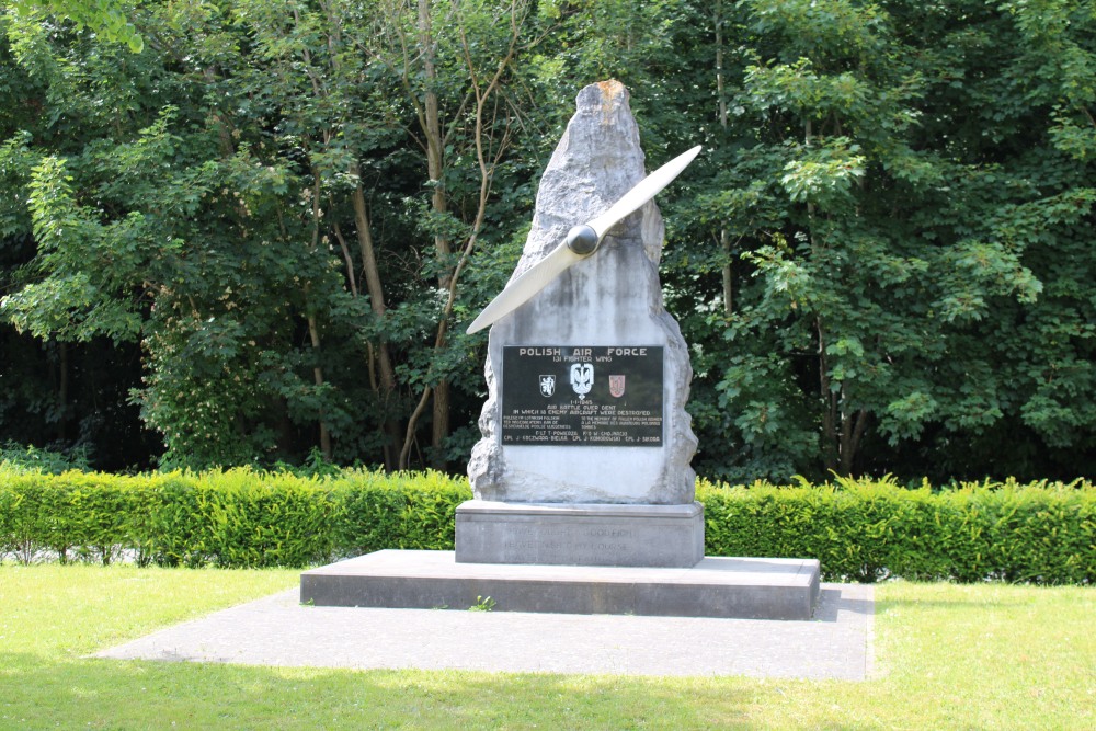 Monument Poolse vliegeniers Sint-Denijs-Westrem	
