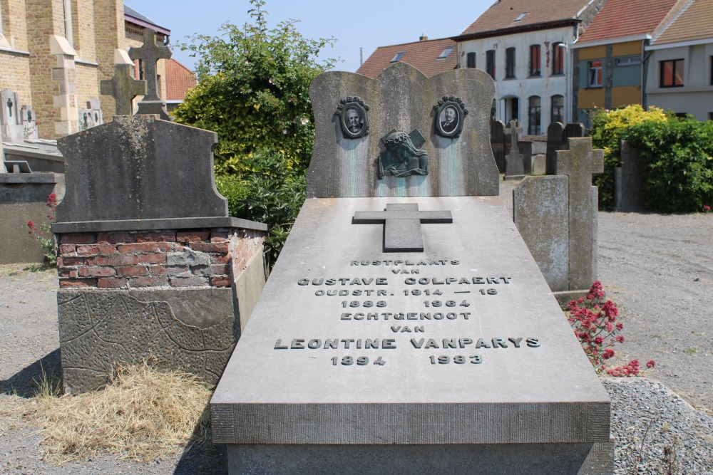 Belgian Graves Veterans Bredene Dorp